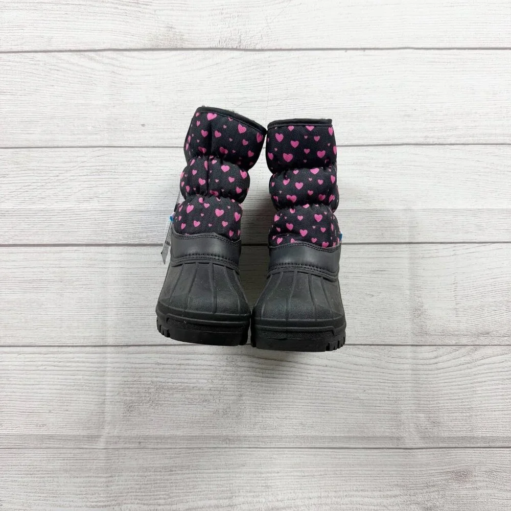 NWT Zoogs Heart Print Snow Boots